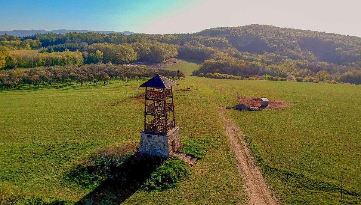 Rozhledna Na Strážné